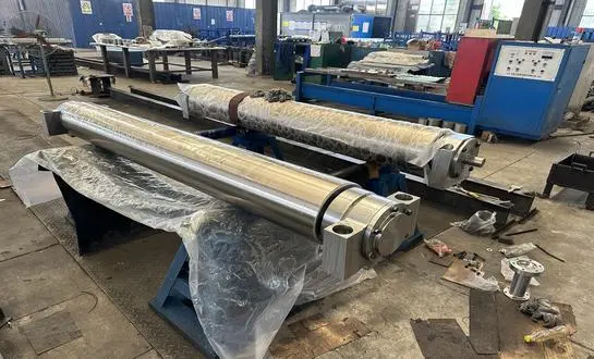 roll for steel mills