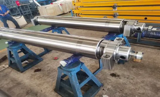 roll for rolling machine