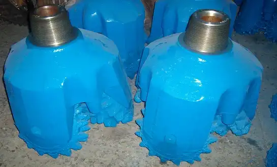 tricone drill bit
